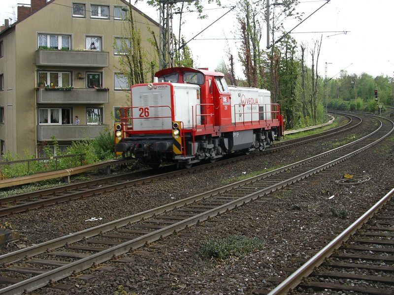 MaK 1600 ,Veolia 26 , in Bochum Hamme , LZ nach Gelsenkirchen -
Bismark.(30.04.2008)

