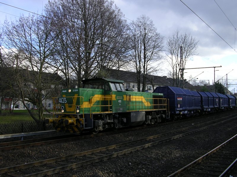 MaK G 1206 der Dortmunder Eisenbahn mit GZ in Richtung
Wanne Eickel.(03.03.2008)