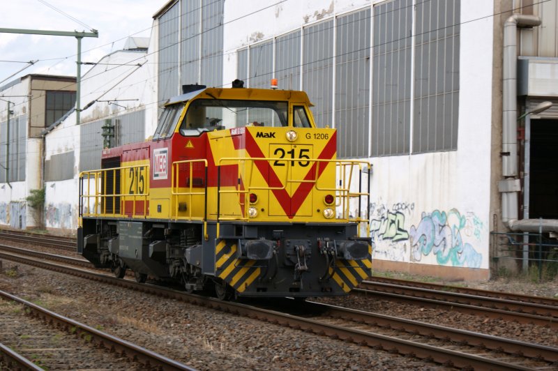MaK G1206 Nr.215 der MEG fhrt solo durch Dessau am 19.06.2009