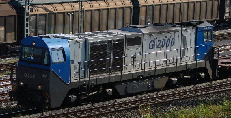 MaK G2000-1 durchfhrt mit Gterzug am 24.9.07 den Rangierbahnhof Lbeck. auch: www.artsbilder.de