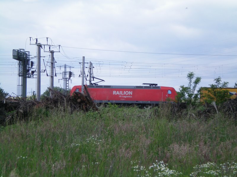 Mal ein Versuch,also ich find das hat irgendwas.BR 145 Railion fhrt Richtung Baden-Baden.16.05.09