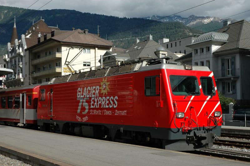 Matterhorn-Gotthardbahn: HGe 4/4 nr. 4 (ex BVZ) in aufflliche ausfhrung  75 Jahre Glacier Express . Brig 01.07.2005