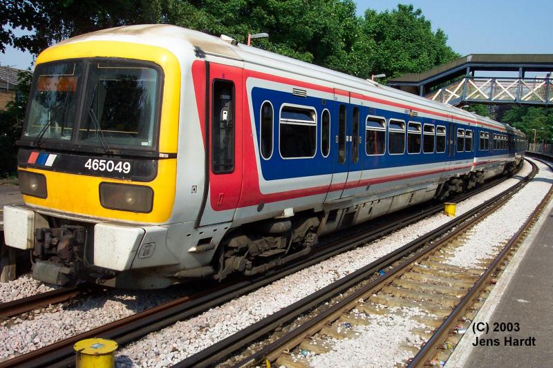 Maze Hill (b. Greenwich) - Class 465 Zug nach Dartford - eine Strecke, die von Connex South Western Trains betrieben wird.