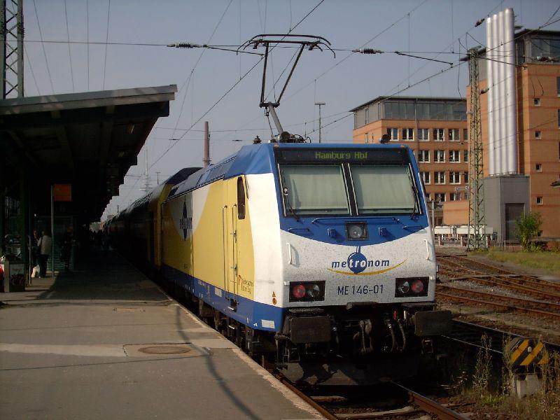 ME 146-01 am 10.09.05 in Bremen Hbf.