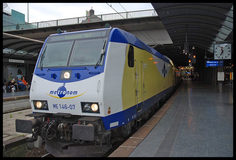 ME 146-07 Steht Im Bahnhof Hamburg-Hbf Abfahrtbereit Nach Hannover-Hbf.26.07.07