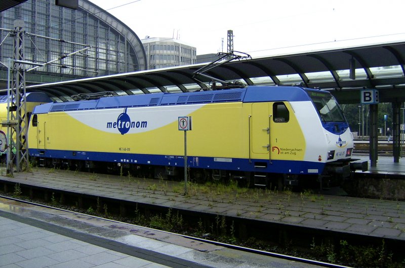 ME 146-09 am 27.08.2004 kurz nach der Einfahrt in Hamburg Hbf