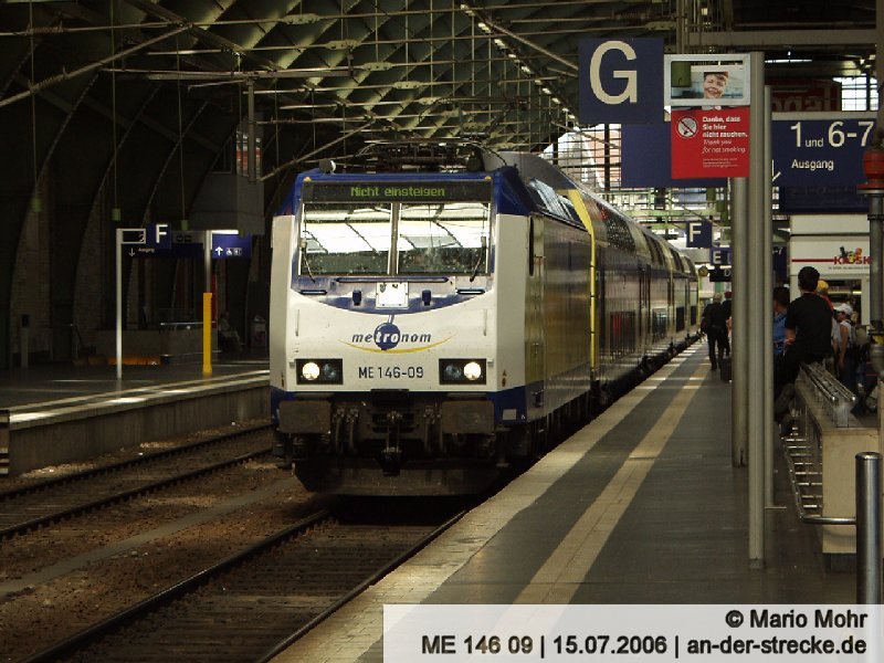 ME 146-09 mit dem Sonderzug nach Berlin fhrt gerade in den Berliner Ostbahnhof ein, aufgenommen am : 15.07.2006