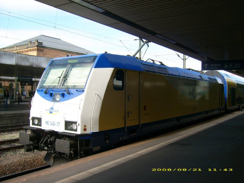ME 146-17 steht am 21.08.08 mit einem Metronom im Hbf Hannover.