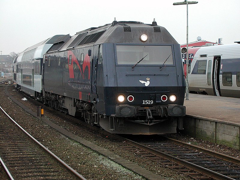 ME 1519 mit neuen DOSTO's in Nykbing. 01-2003