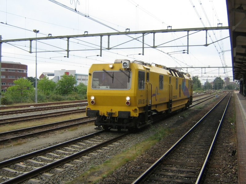Meettrein UFM120 als trein 95334 (meettrein) uit Zutphen te Hengelo - 24 september 2006