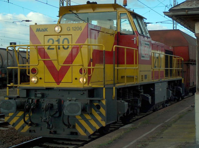 MEG 210 im Bahnhof Grokorbetha; 16.02.2008
