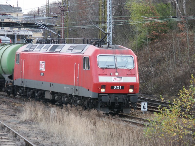 MEG 801 mit Kesselzug am 04.12.06 in Riesa Richtung Chemnitz