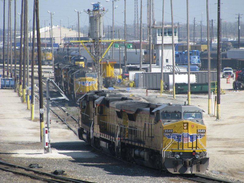 Mehrere UP Loks sind am 23.2.2008 in einem Betriebswerk der Union Pacific in Houston (Texas) abgestellt.
