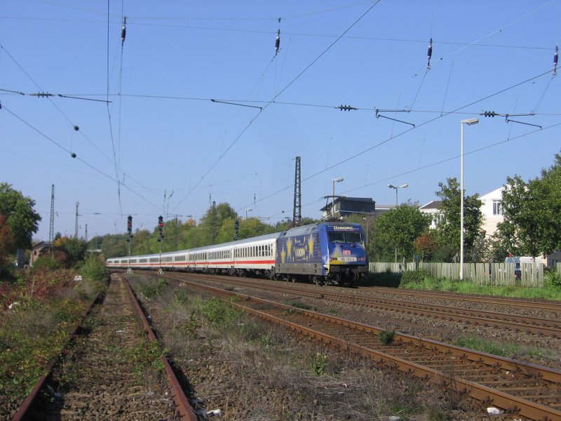 Mein 300. Bild auf Bahnbilder. 101 101  Europalok  schiebt am 07.10.2007 den IC 2112 von Stuttart nach Hamburg hier in Bonn-Mehlem.