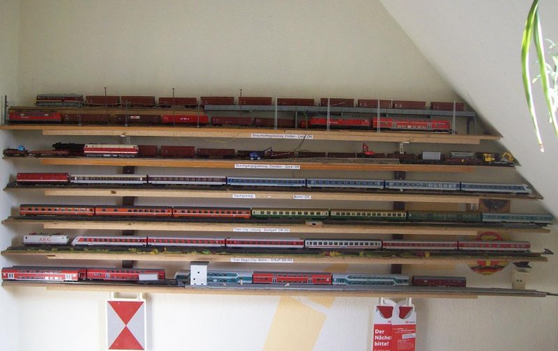  Meine Besten Stcke  Loks (von oben nach unten) 120 048 Roco, 150 111 Roco, 232 350 Roco, 03 2295 Piko, 119 200 Gtzold, 219 025 Brawa, 143 001 Roco ....die wagen von diverse Herstellern Sachsenmodelle/HoTillig, Roco, Piko,  ... alles 1:87 Lngenmastab 