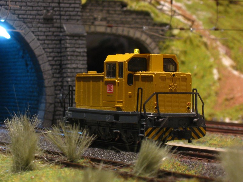 Meine HEnschel DGH 700 fhrt gerade in St.Georgen ein 21.11.07