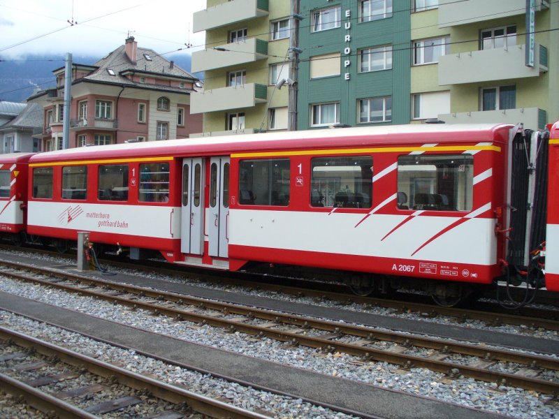 MGB - 1 Kl. Personenwagen A 2067 im MGB Bahnhof von Brig am 10.03.2007
