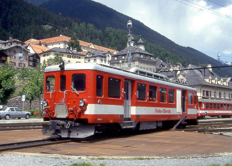 MGB exFO - BDeh 2/4 45 am 06.06.1993 in DISENTIS - Zahnrad-GEPCKTRIEBWAGEN - bernahme 15.05.1942 - SLM3779/BBC/SAAS - 427 KW - Gewicht 37,00t - LP 16,70m - zulssige Geschwindigkeit 55/Z30 km/h
