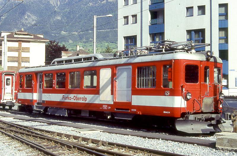 MGB exFO - BDeh 2/4 45 am 20.05.1996 in BRIG - Zahnrad-GEPCKTRIEBWAGEN - bernahme 15.05.1942 - SLM3779/BBC/SAAS - 427 KW - Gewicht 37,00t - LP 16,70m - zulssige Geschwindigkeit 55/Z30 km/h
