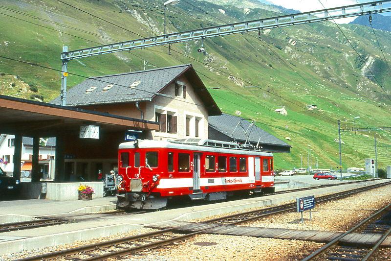 MGB FO-REGIONALZUG 441 von Andermatt nach Realp am 24.08.1997 in Realp mit Zahnrad-Triebwagen BDeh 2/4 45 solo.
