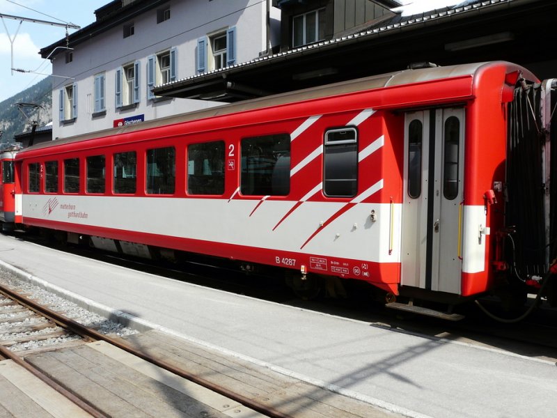 MGB - Personenwagen 2 Kl. B 4287 in Gschenen am 08.04.2009