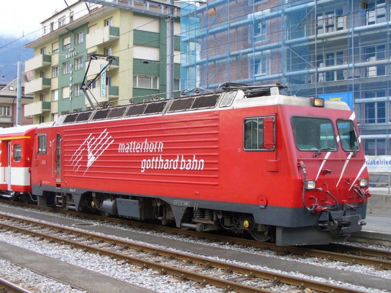 MGB - Zahnrad E - Lok HGe 4/4  3 im Bahnhof von Brig am 10.03.2007