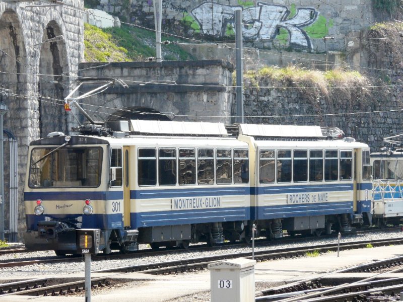 MGN - Zahnrad Triebwagen Beh 4/8 301 im Bahnhofsareal von Montreux am 05.04.2008