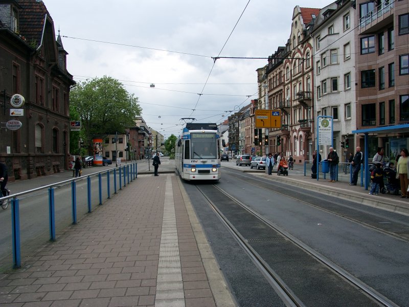 MGT6D 256 am 29.04.09 als Linie 22 zum Bismarckplatz am Betriebshof