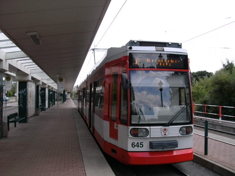 MGT6D 645 als Linie 6 in der Sdstadt. 23.07.2008