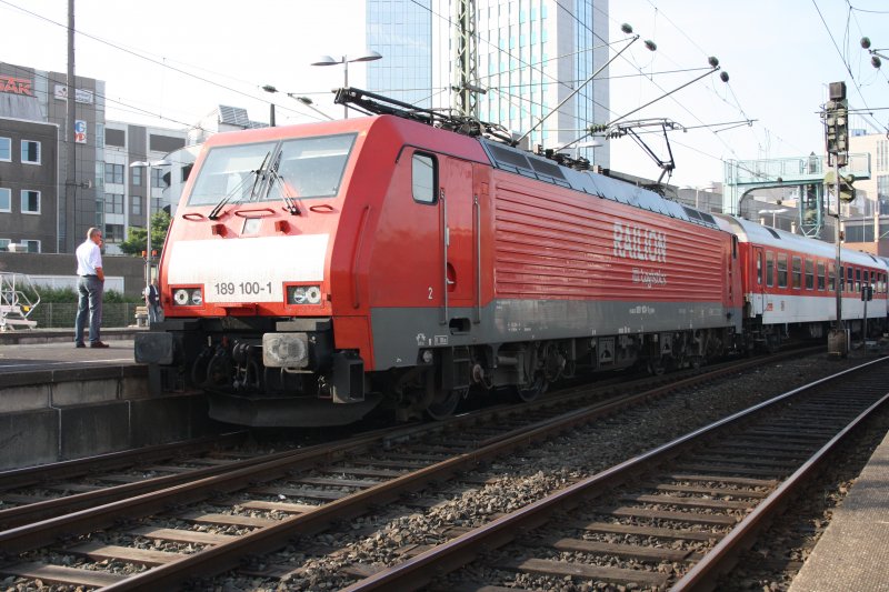 Mit dem Nachtzug war am 15.08.09 die 189 100-1 in D�sseldorf am HBF zu sehen.