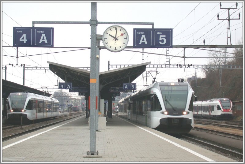 Mit GTW RABe526 der Thurbo und Seehas Flirt der SBB ist der Regionalverkehr in der Ostschweiz fest in Stadler Hand. Rorschach 15.01.2007.