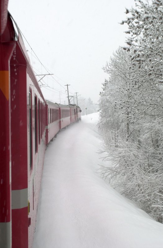 Mit der RHB durch das tief verschneite Bnderland von Chur nach Tusis. 10.12.2008