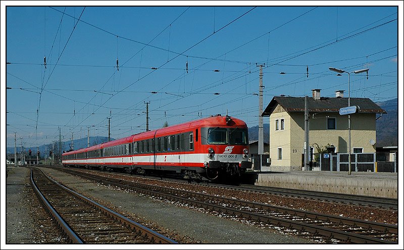 Mit Steuerwagen 6010 006 voraus - IC 611  Jacques Lemans  von Salzburg nach Graz am 6.4.2007 bei der Einfahrt in Golling Abtenau. Dieser Zug wird ab Selztal mit dem IC 601 aus Linz vereint nach Graz weiter gefhrt.