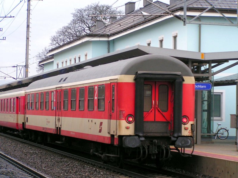 Mitteleinstiegwagen im  Erlebniszug-Donau E5914   2006-12-07