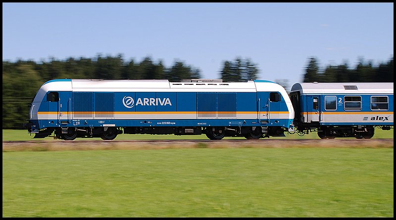 Mitzieher der 223 063 mit ihrem ALEX-Zug nach Mnchen Hbf. Aufgenommen am 18.08.2008 bei St.Alban.