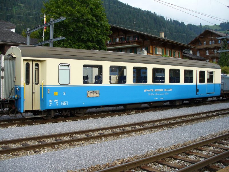 MOB - 2 Kl. Personenwagen mit Gepckabteil BD 204 im Bahnhof von Zweisimmen am 29.07.2007