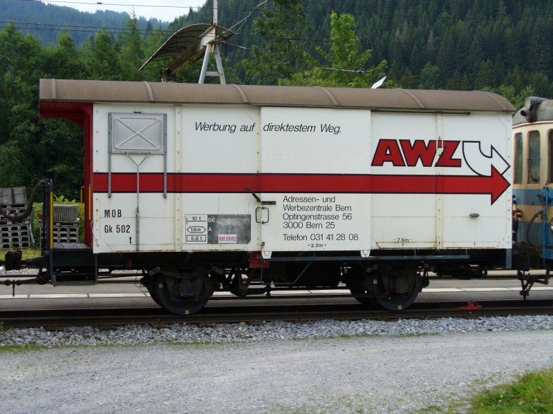 MOB - Abgestellter Werbe Gterwagen Gk 502  im Bahnhofsareal von Saanen am 29.07.2007