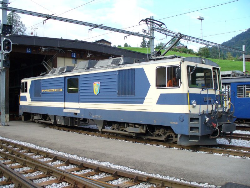 MOB - E-Lok  GDe 4/4 6001 bei Rangierfahrten im Bahnhof von Zweisimmen am 29.07.2007