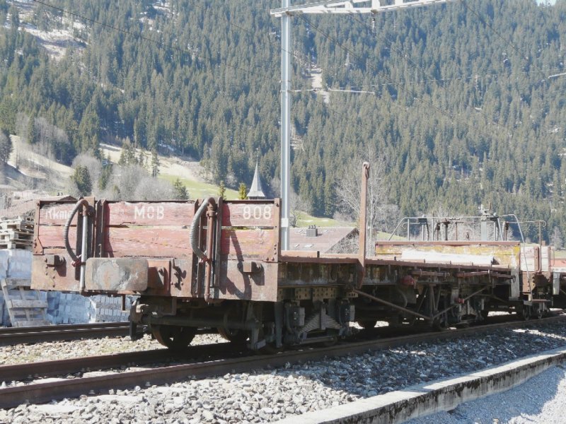 MOB - Gterwagen Rkmo 808 abgestellt bei der Haltestelle Stckli am 29.03.2008