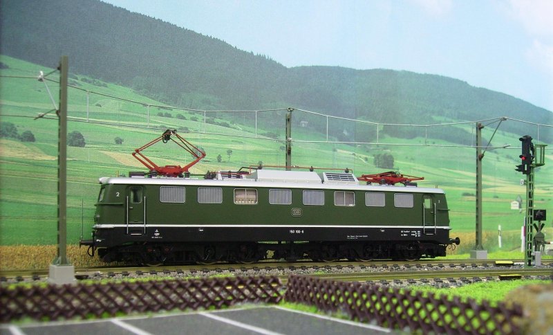 Modell der 150 100-6 in HO. Erste Bauserie von Roco.