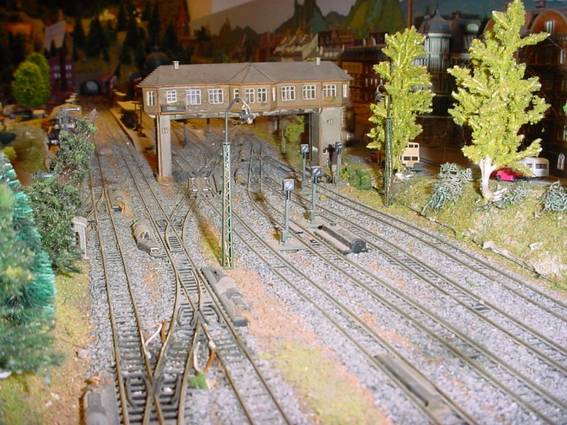 Modellbahnanlage in Spur N der Eisenbahn Freunde - Warstein e.V. Gleisvorfeld des Hauptbahnhofs.