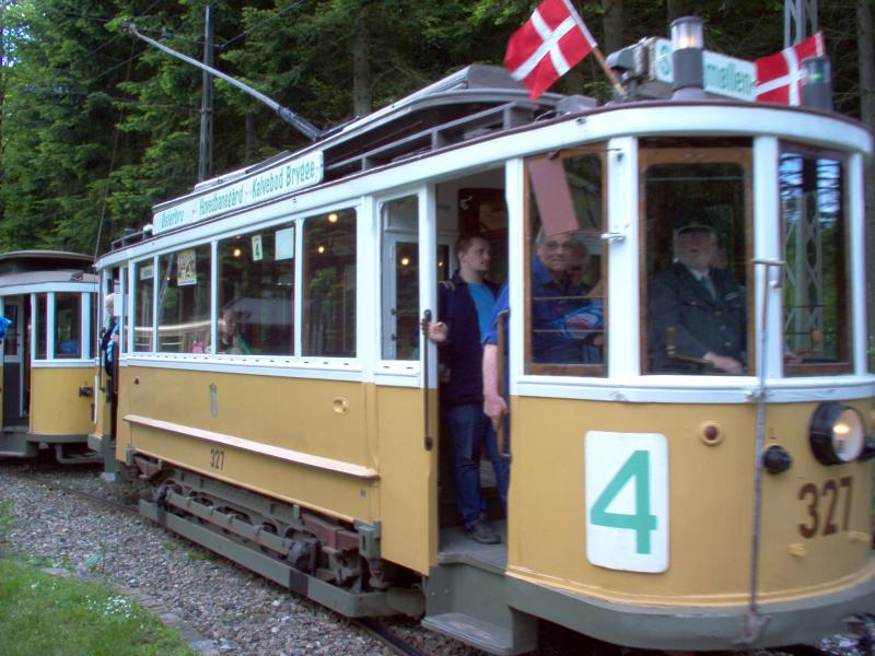 Motorwagen KS 327 auf Strassenbahnmuseum Skjoldensholm, Jystrup, Dnemark am 11. Juni 2005. Baujahr 1912, Scandia, Randers.