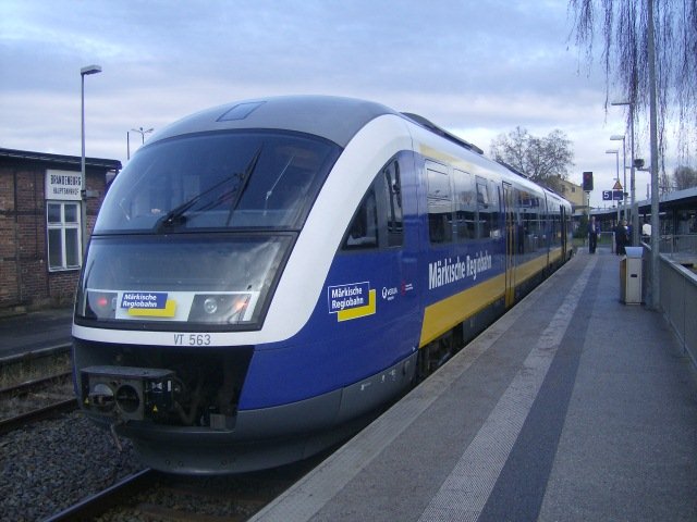 MR VT 653 am 08.12.2007 im Bahnhof Brandenburg, Stdtebahn