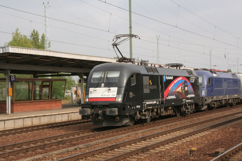 MRCE Taurus ES 64 42-002 mit 183 500-8 am 21.09.2009 in Berlin Schnefeld