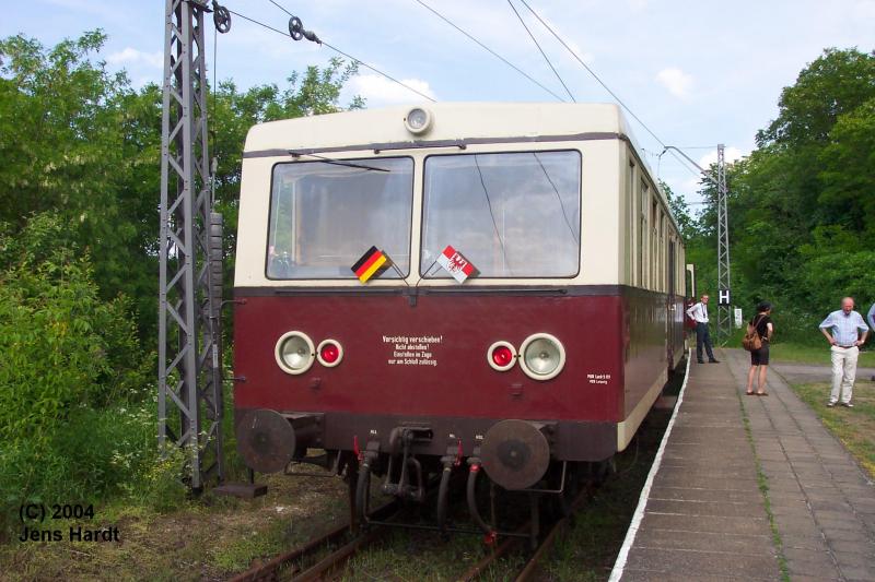 M�ncheberg - Alter Triebwagen (479/879-603?) der DDR, wird jetzt auf der Buckower Kleinbahn (Buckow - M�ncheberg) als Museumszug eingesetzt und ist im Eisenbahnmuseum Buckow beheimatet.