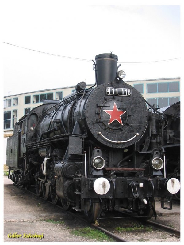 MV 411 118 im Ungarischen Eisenbahnmuseum 
 Budapest, 16.09.2006.