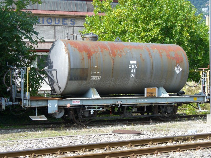 mvr / CEV - Abgestellter Zisternenwagen Oc 41  im Bahnhof von Vevey am 09.09.2007