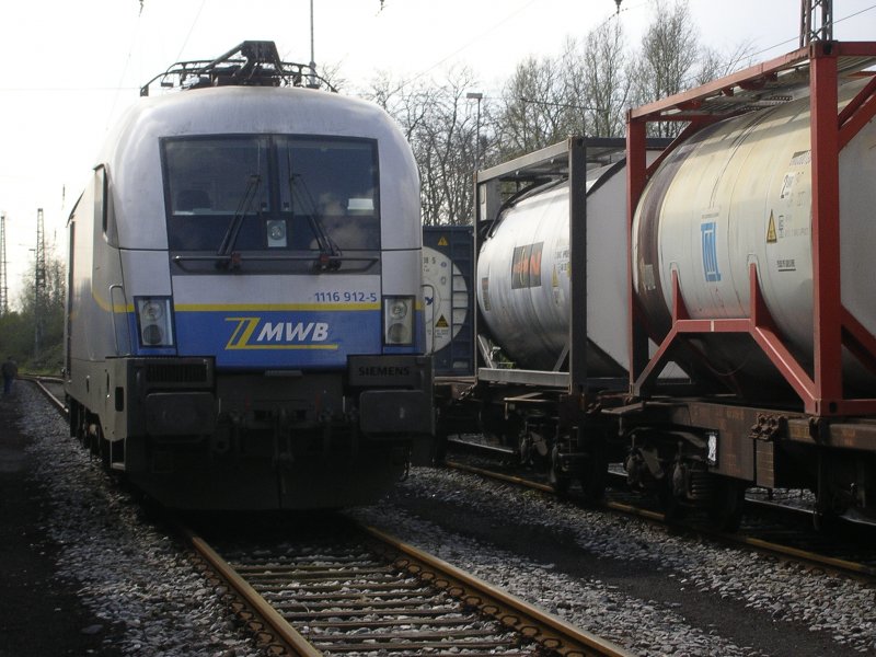 MWB 1116 612-5 gut versteckt wie ein Erlknig.(13.04.2008)