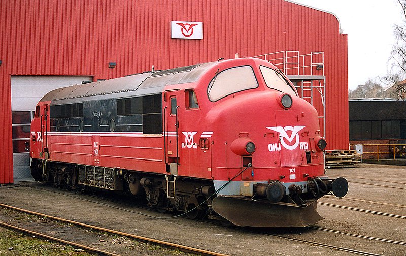 MX 101 OHJ HTJ (ex DSB MX 1008) Holbaek 01-2003