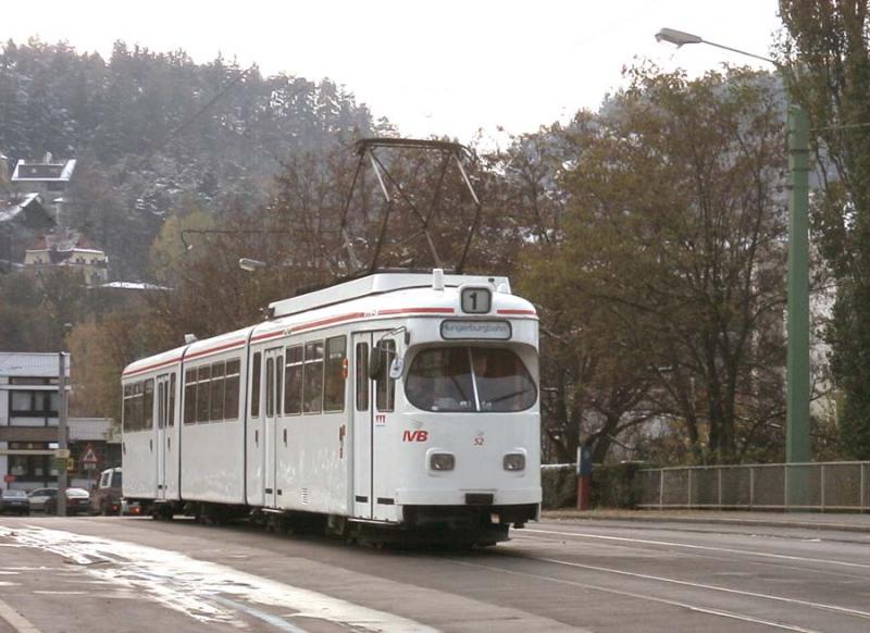 N52 auf der Konzertbrcke auf dem Wege zur Hungerburgbahn, 15. November 2004